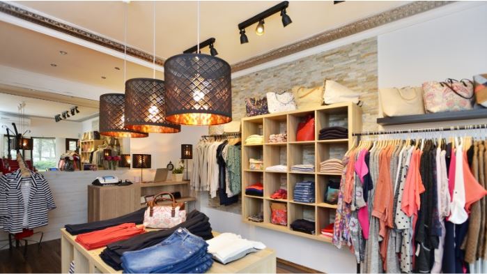 spotlight-in-the-clothing-retail-store.JPG