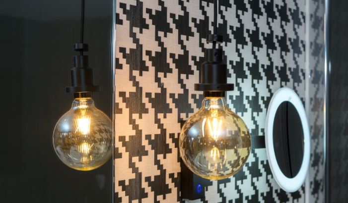 Light Bulb Base Types: Choose the Right One for Commercial Fixtures